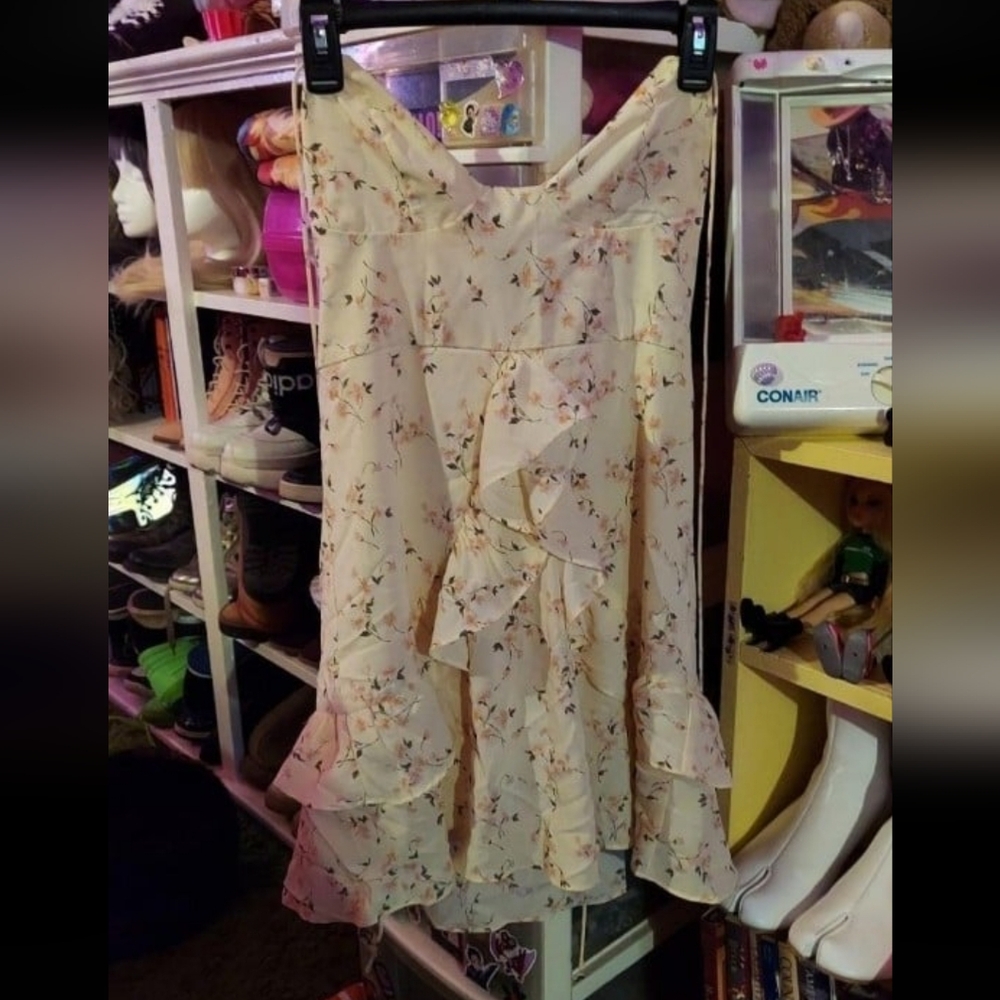 Pastel floral print ruffle front strappy dress